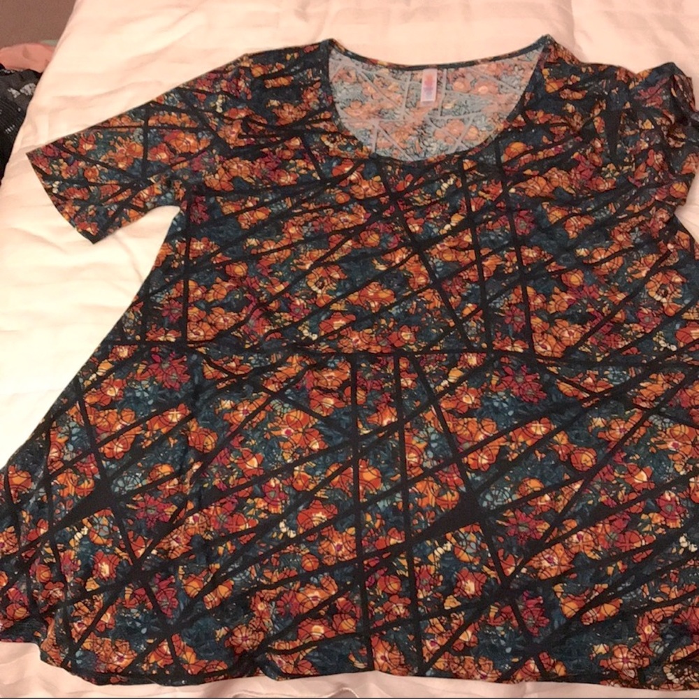 Lularoe Perfect Tee